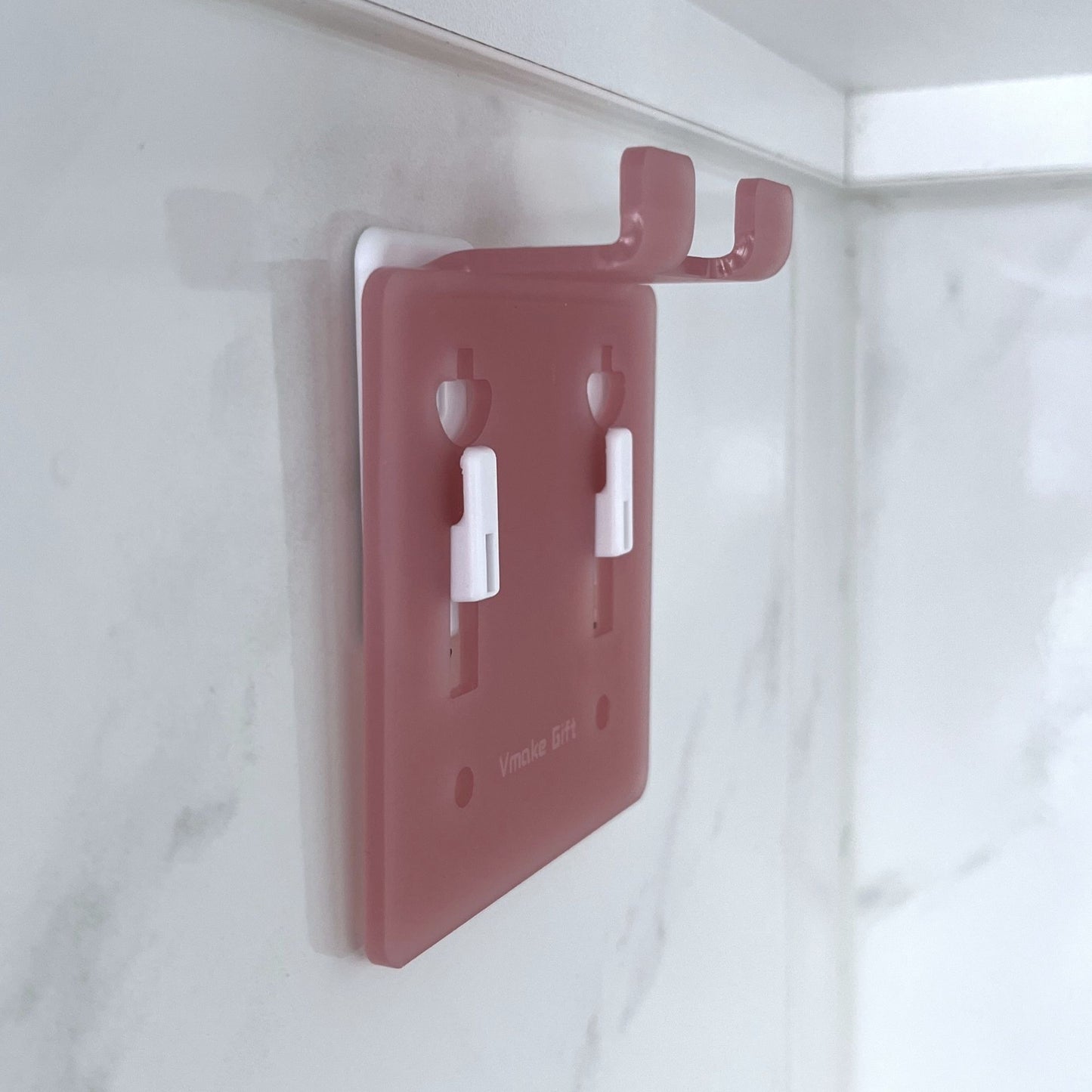 Quilton towel in a bag acrylic wall holder