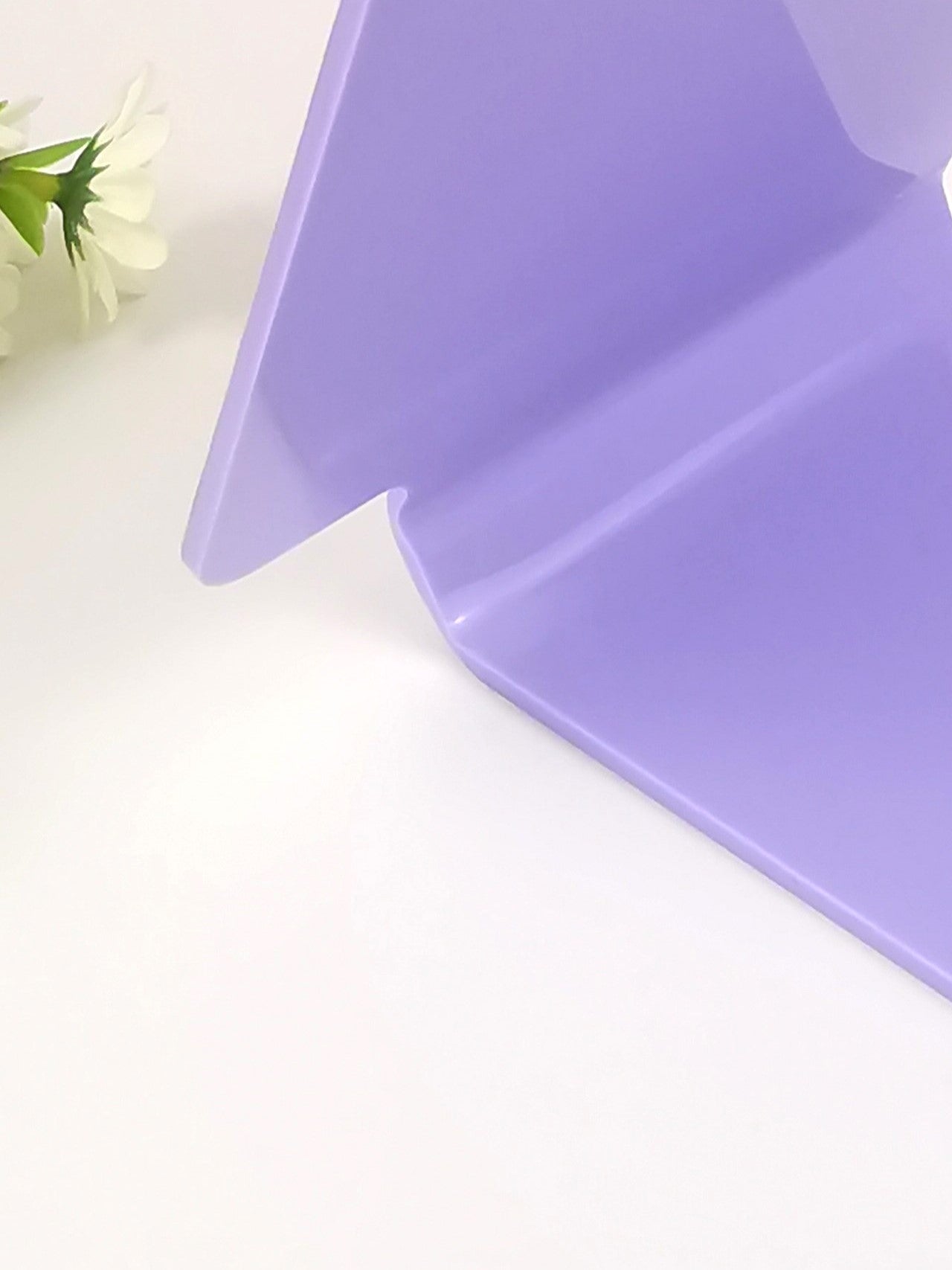 frameless photo stand back close up